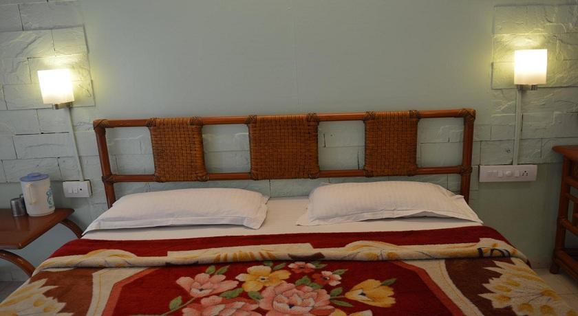 Mahābaleshwar Hotel Rahil International מראה חיצוני תמונה